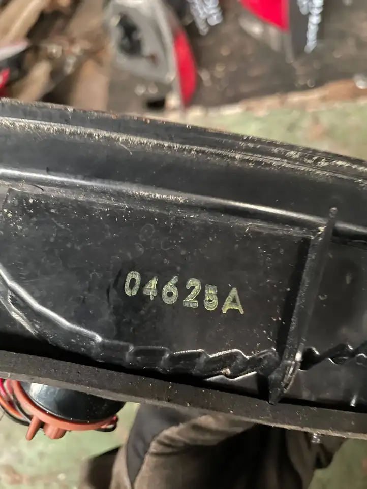 Hyundai H-1, Starex, Satellite (2004 - 2007) 924054A5 Задний фонарь в кузове — фото 4