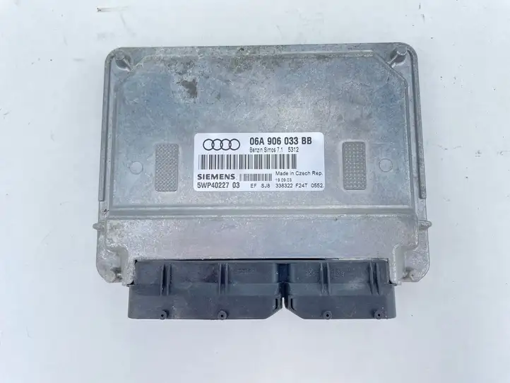 Audi A3/S3 8P (2004 - 2008) 5WP4022703 Блок управления двигателем (ЭБУ) — фото 1