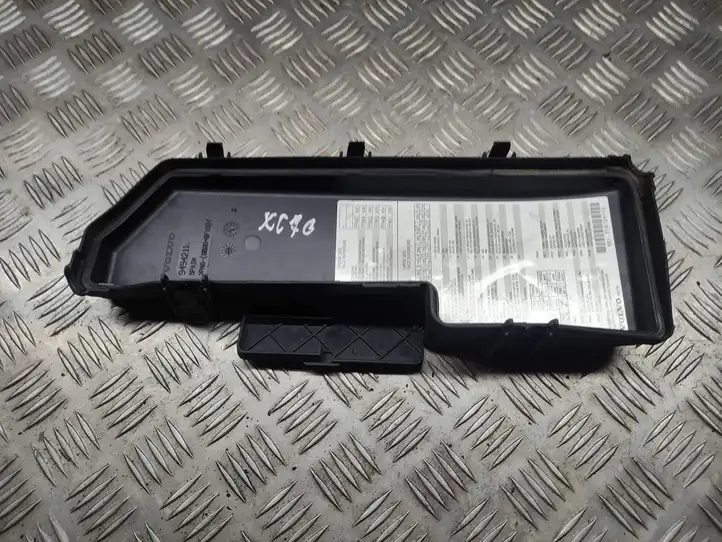 Volvo XC70 (2004 - 2007) 9494211 Крышка ящика предохранителей — фото 1