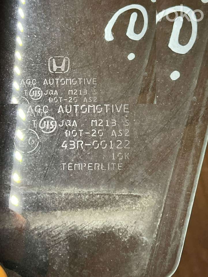 Honda Insight (2009 - 2011)   Основное стекло задних дверей