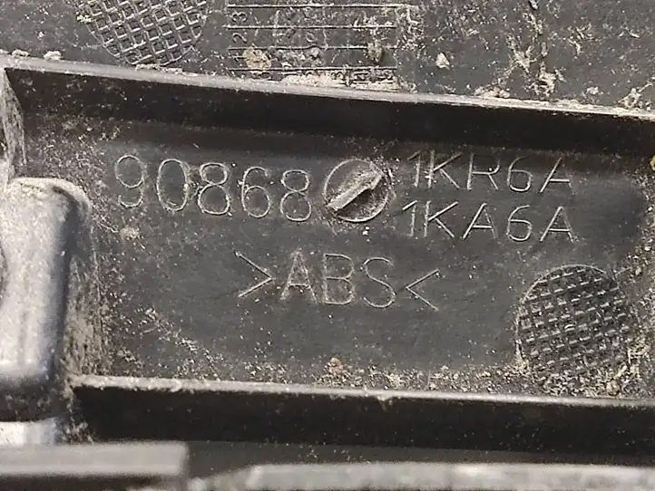 Nissan Juke I F15 (2010 - 2018) 308681KA6A Подсветка номера — фото 2