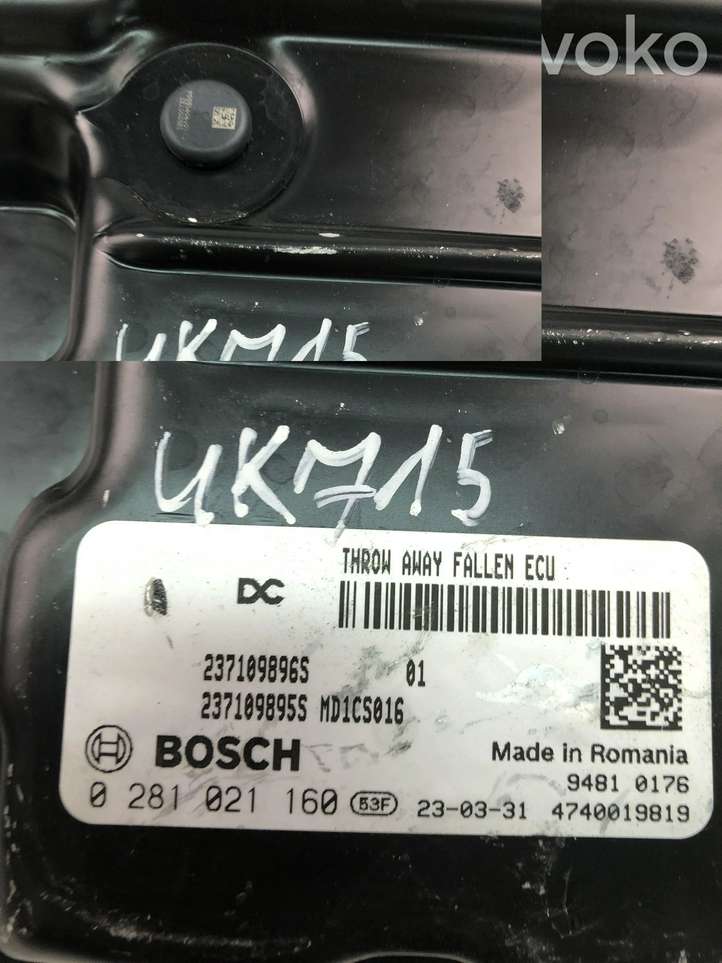 Renault Trafic II (X83) (2002 - 2014)  237109896S Блок управления двигателем ECU
