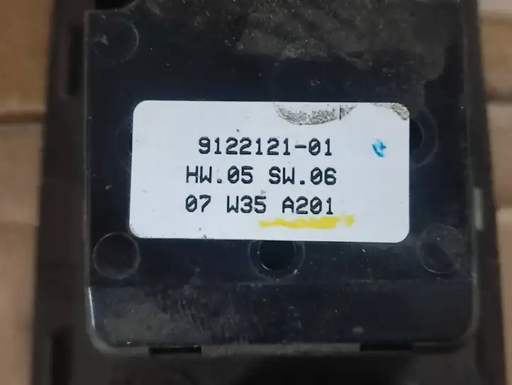 BMW X5 E70 (2006 - 2013) 9122121 Кнопка стеклоподъемников — фото 2