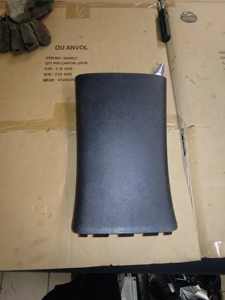 Mitsubishi Outlander (2016 - 2018) 8011A996ZZ Прочие детали салона — фото 1