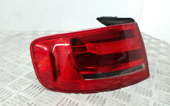 Audi A4 (2007 - 2011)  8K5945095D Задний фонарь в кузове