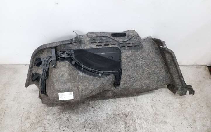 Audi A4 (2007 - 2011)  8K5863888E Боковая панель