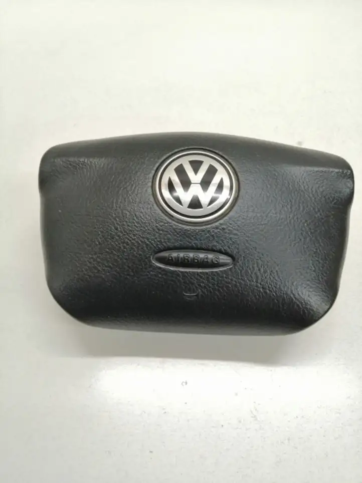 Volkswagen Golf IV (1998 - 2005) Подушка безопасности руля — фото 1