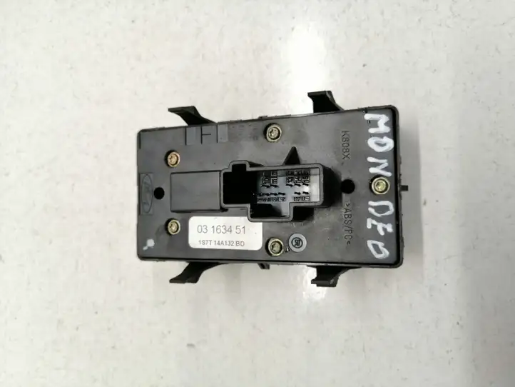 Ford Mondeo Mk III (2000 - 2007) 03163451 Блок кнопок стеклоподъемников — фото 2