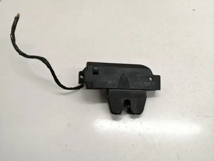 Citroen Xsara Picasso (1999 - 2012) 9633089280 Замок крышки багажника — фото 1