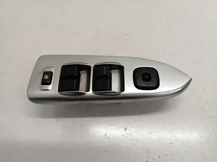 Mazda Premacy (1999 - 2005) 0281D4 Кнопка стеклоподъемников — фото 1