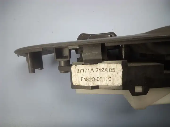 Toyota Avensis T250 (2006 - 2009) 8482005110 Блок кнопок стеклоподъемников — фото 2