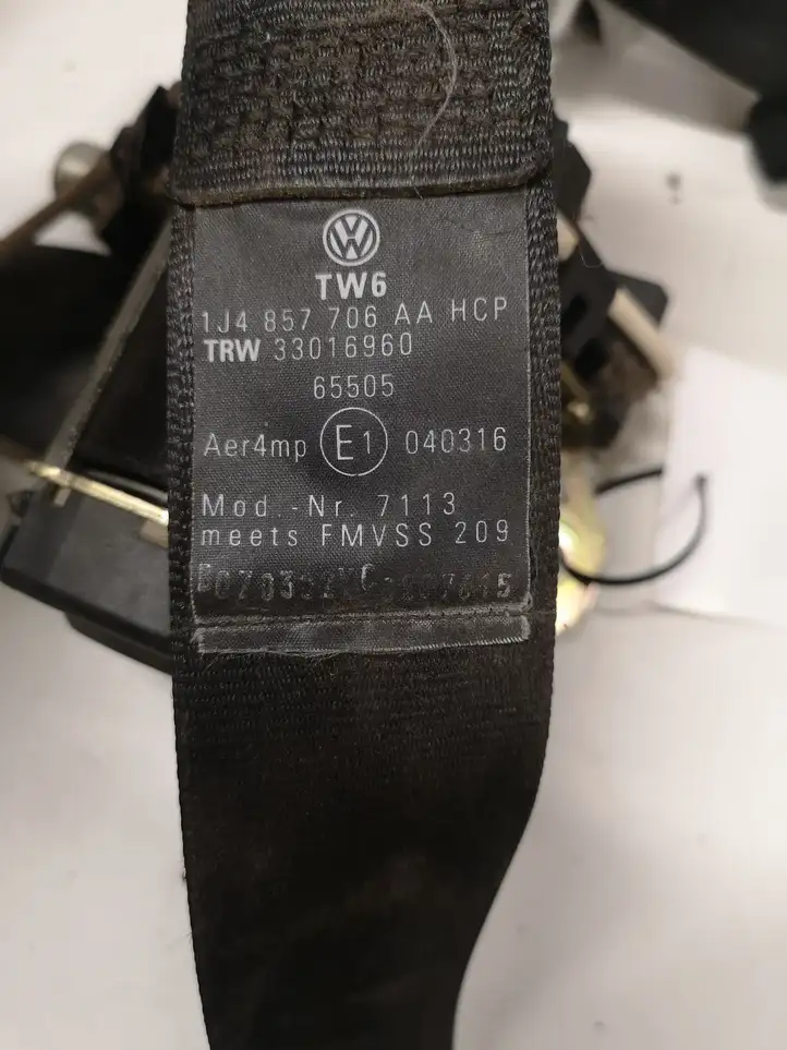 Volkswagen Bora (1998 - 2005) 33014051 Передний ремень безопасности — фото 4