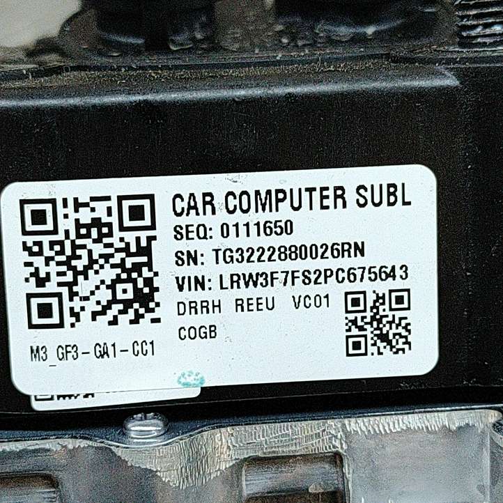Tesla Model 3 (2017 - 2023)  168127105H Другие приборы