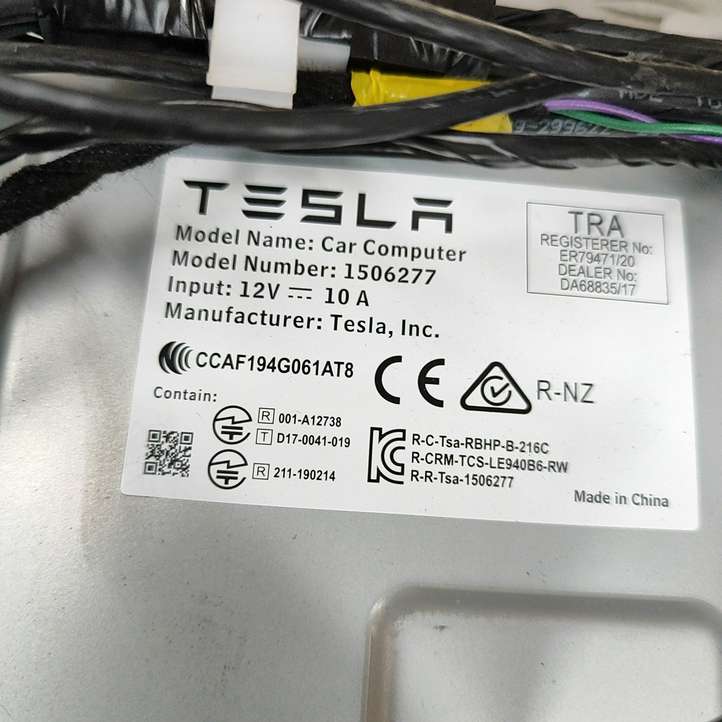 Tesla Model 3 (2017 - 2023)  156678681C Другие приборы