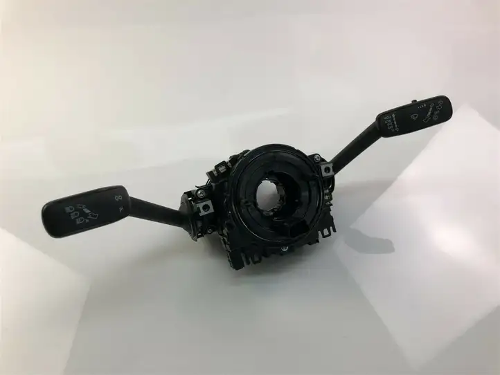 Volkswagen Tiguan (2016 - 2020) 5Q0953502M Кнопки на рулевом колесе — фото 1
