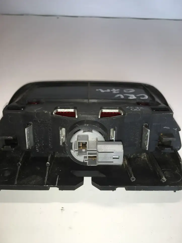Honda CR-V (2006 - 2009) P6939 Дополнительный стоп фонарь — фото 2