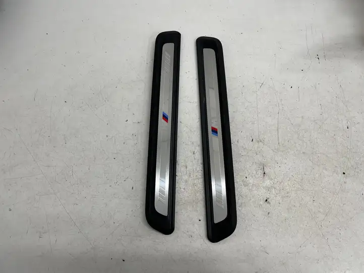 BMW 3 G20 G21 (2019 - ) 51477407377 Внутренняя обшивка порога (комплект) — фото 1