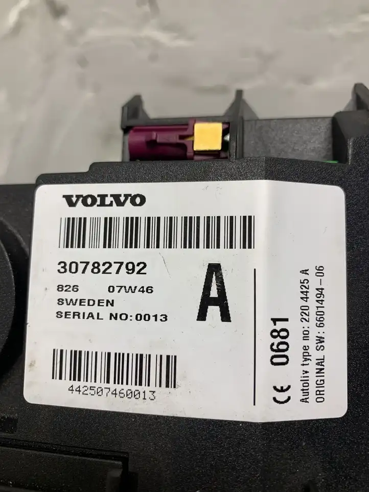 Volvo V50 (2008 - 2012) 30782792 Блок GSM — фото 4
