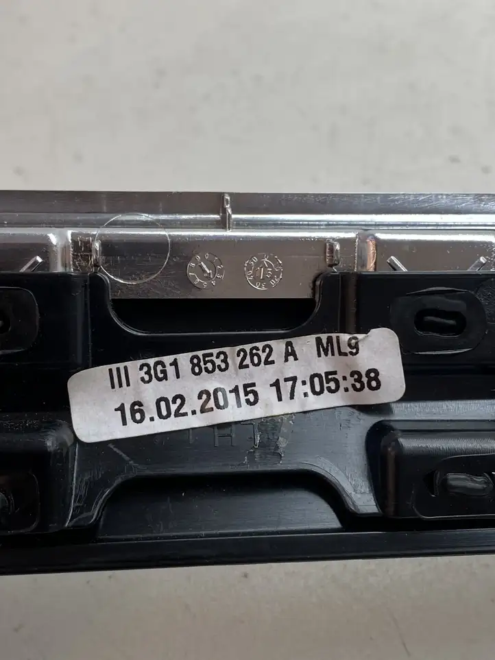 Volkswagen PASSAT B8 (2015 - ) 3G1853262A Декоративная планка — фото 8