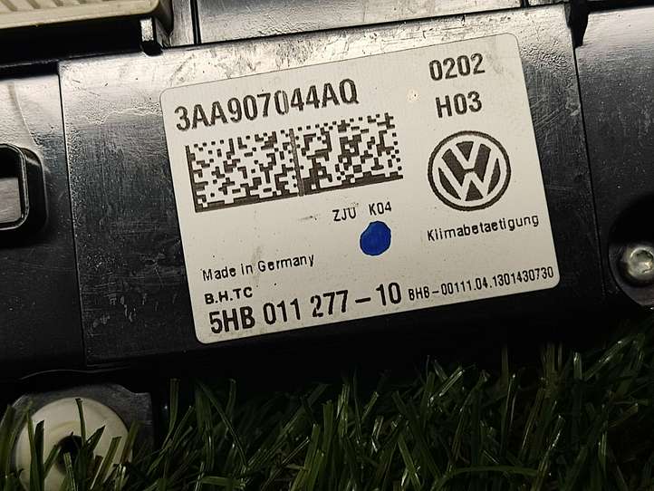 Volkswagen Jetta VI (2011 - 2018)  3AA907044AQ Блок управления кондиционера воздуха / климата/ печки (в салоне)
