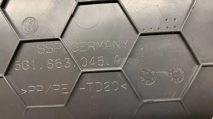 Volkswagen Golf VII (2013 - 2019) 5G1863045A Прочие детали салона — фото 2