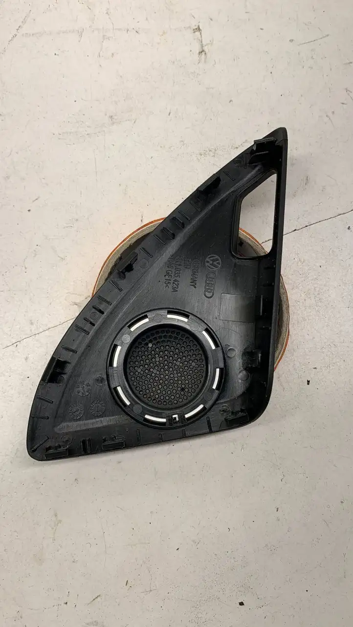 Audi Q5 SQ5 (2012 - 2017) 8R0035353A Накладка бокового динамика — фото 3