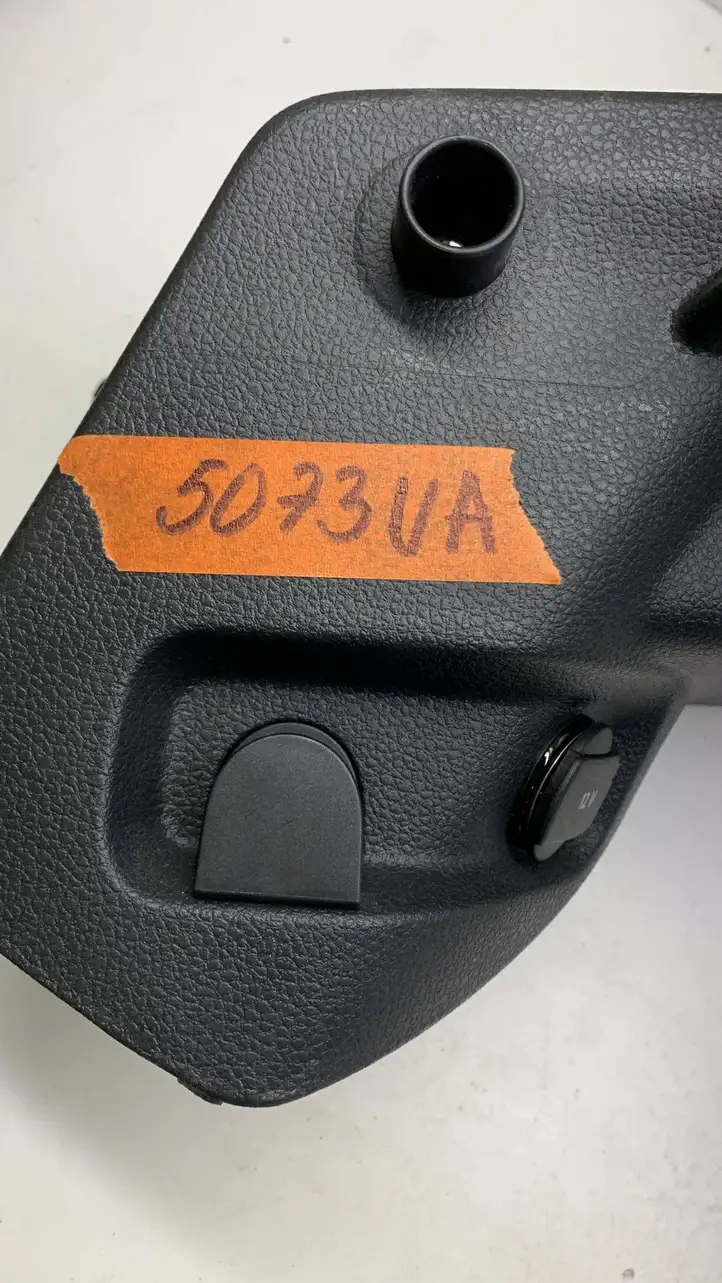 Volkswagen Golf VII (2013 - 2019) 5G6867762J Прочая отделка багажника — фото 5