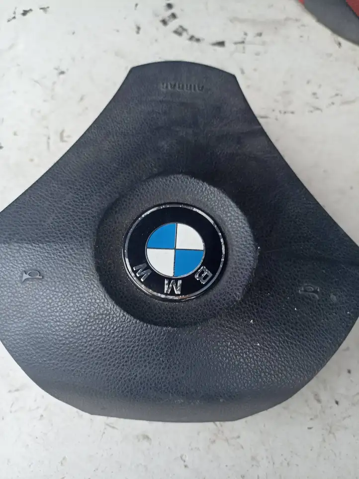 BMW 5 E60 E61 (2004 - 2010) 601718900 Подушка безопасности руля — фото 3