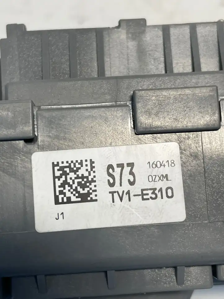 Honda Civic IX (2011 - 2017) TV1E310 Блок предохранителей (комплект) — фото 4