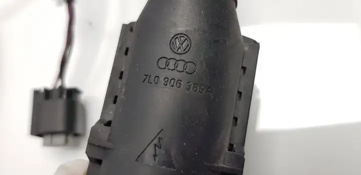 Volkswagen PASSAT B6 (2005 - 2010) 7L0906385A Прочая электропроводка — фото 4