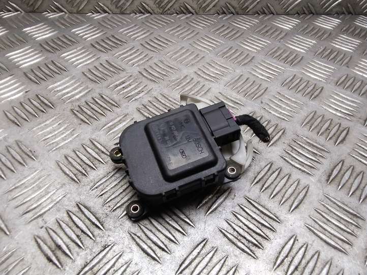 Volkswagen PASSAT B5.5 (2001 - 2005)  0132801148 Двигатель задвижки потока воздуха