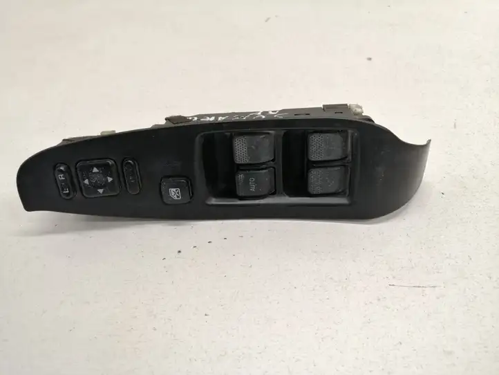 Subaru Legacy (1999 - 2003) 83071AE020 Кнопка стеклоподъемников — фото 1