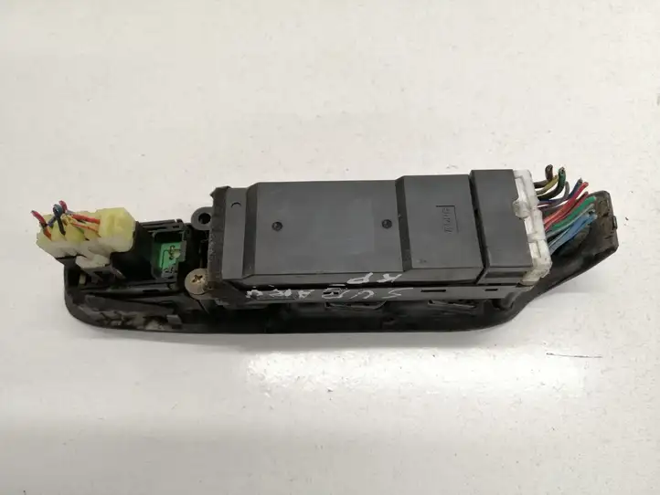 Subaru Legacy (1999 - 2003) 83071AE020 Кнопка стеклоподъемников — фото 2