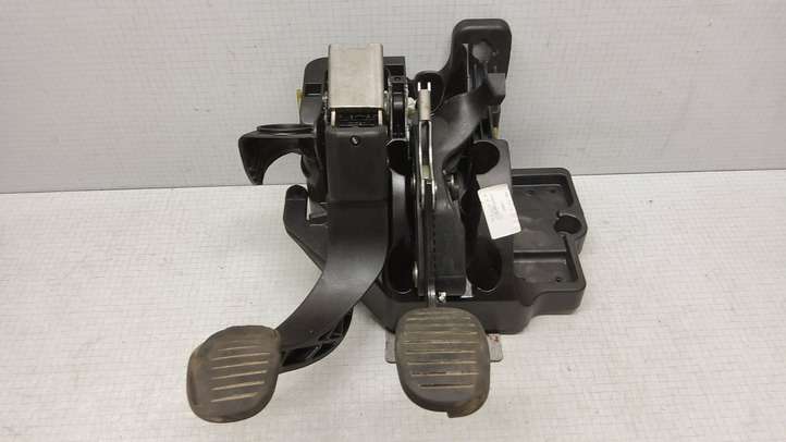 Fiat Bravo (2007 - 2014)  2581980060 Педаль