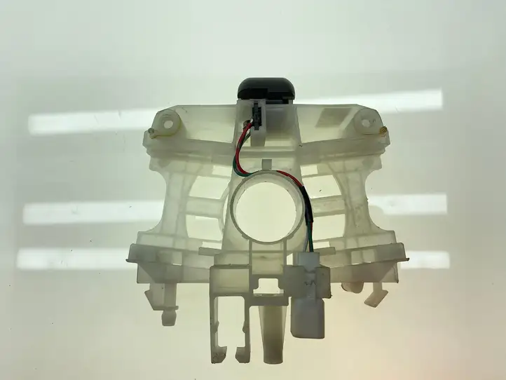 Subaru Outback (2007 - 2009) 83111AG760 Включатель фонарей — фото 1