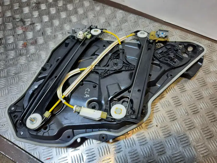 Mercedes-Benz CLA C117,X117,W117 (2013 - 2019) A1177300179 Стеклоподъемник задней двери без мотора — фото 2