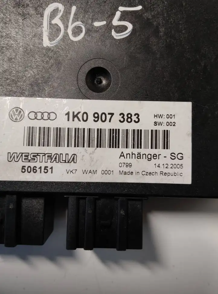 Volkswagen PASSAT B6 (2005 - 2010) 1K0907383 Блок управления фаркопом — фото 2