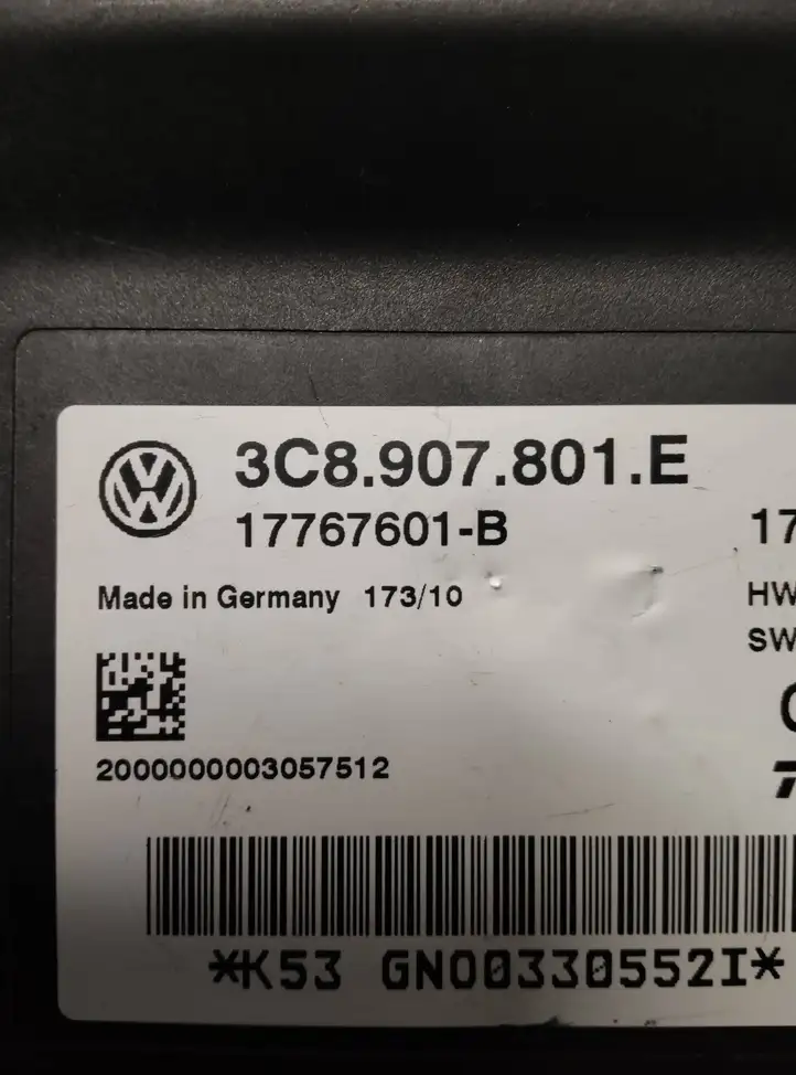 Volkswagen PASSAT B6 (2005 - 2010) 3C8907801E Блок управления стояночным тормозом — фото 2