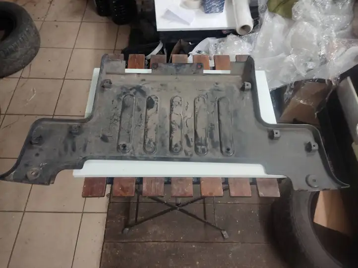 Land Rover Range Rover L405 (2012 - 2017) BK5217F846AA Защита заднего бампера — фото 3