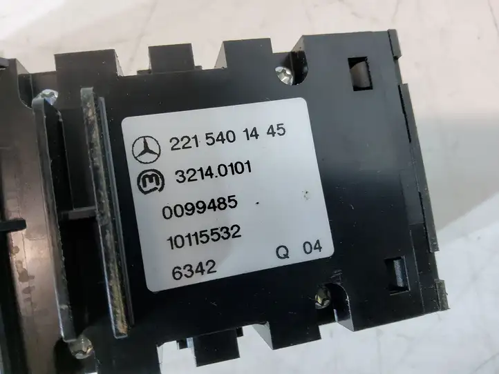Mercedes-Benz S W221 (2005 - 2013) 2215401445 Кнопка ручного тормоза — фото 2