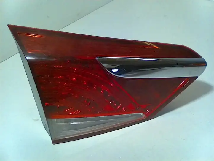 Hyundai i40 (2011 - ) 924033Z001 Задний фонарь в крышке багажника — фото 1