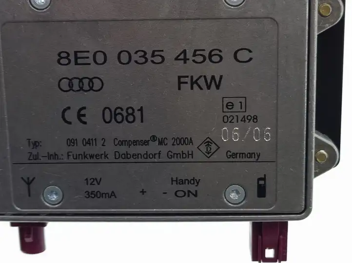Audi A6 S6 C6 4F (2004 - 2008) 8E0035456C Усилитель антенны — фото 3