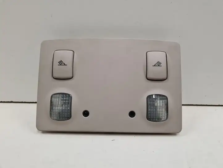 Audi A6 S6 C5 4B (1997 - 2001) 4B0947303 Передняя подсветка — фото 1