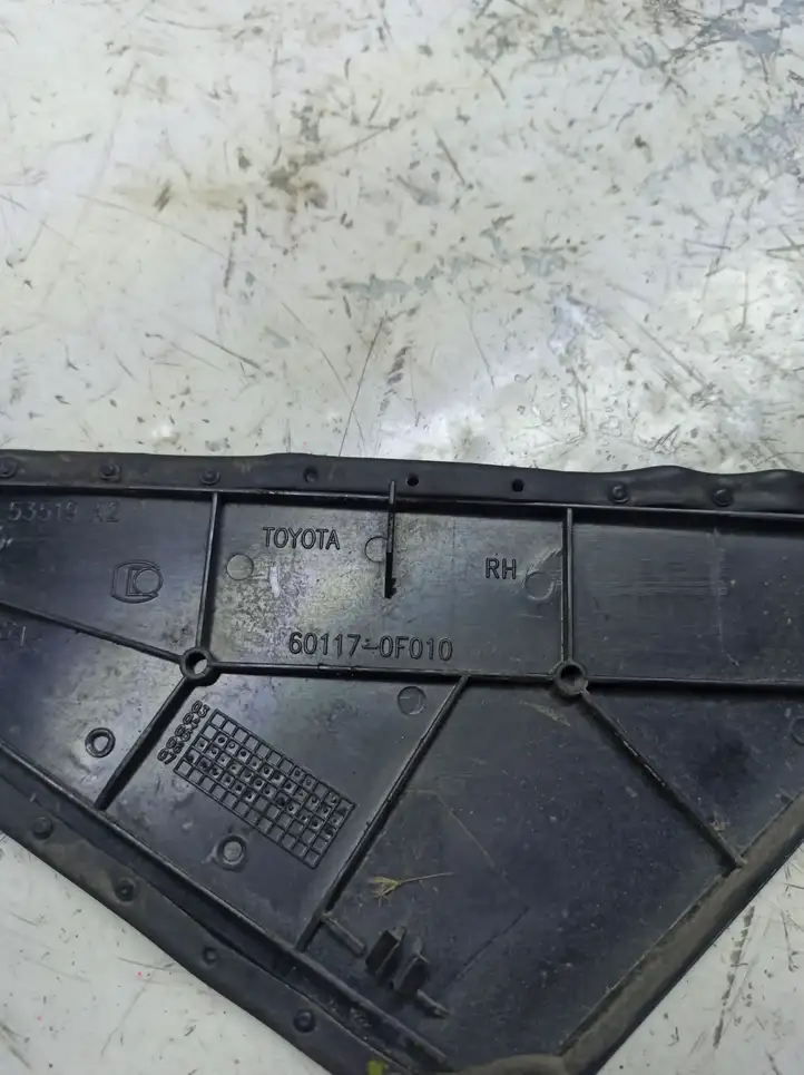 Toyota Corolla Verso AR10 (2004 - 2009) 601170F010 Пластиковая отделка зеркала — фото 3