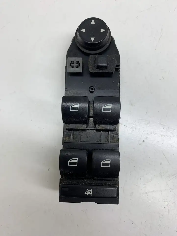 BMW 5 E60 E61 (2004 - 2010) 6943241 Кнопка стеклоподъемников — фото 1