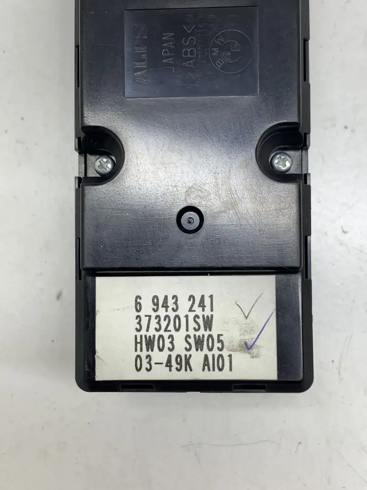 BMW 5 E60 E61 (2004 - 2010) 6943241 Кнопка стеклоподъемников — фото 2