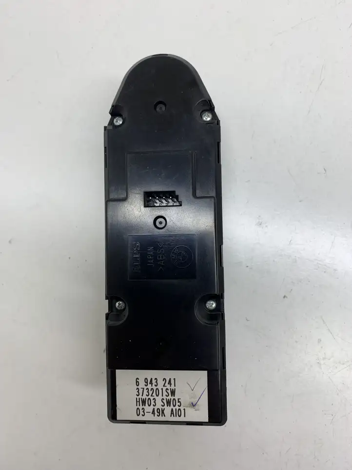 BMW 5 E60 E61 (2004 - 2010) 6943241 Кнопка стеклоподъемников — фото 3