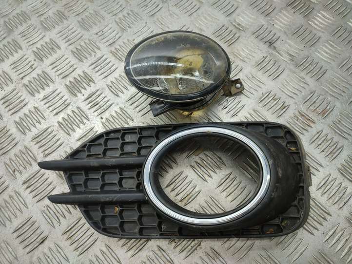Volkswagen Tiguan (2007 - 2011)  5K0941700 Передняя противотуманная фара