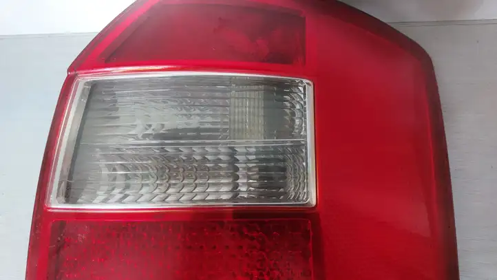 Audi A4 S4 B6 8E 8H (2000 - 2006) 8E9945096A Задний фонарь в кузове — фото 4