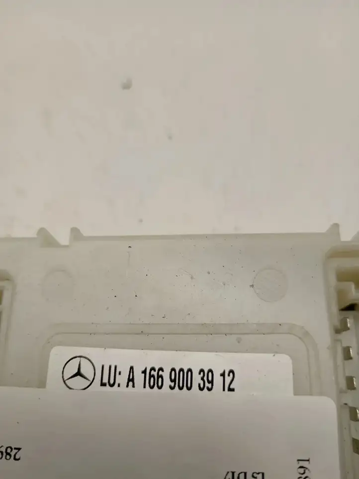 Mercedes-Benz GL X166 (2013 - 2019) A1669003912 Модуль комфорта — фото 3